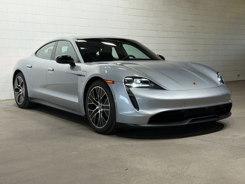 Certified 2023 Porsche Taycan w/ Premium Package image 6