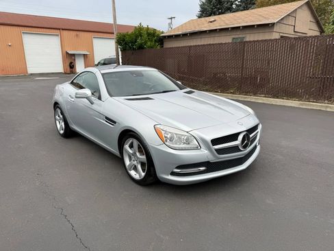 Used 2015 Mercedes-Benz SLK 250 image 5