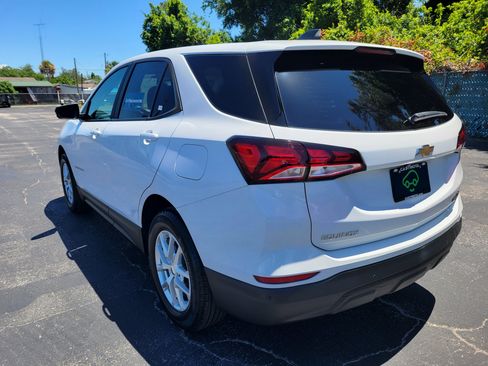 Certified 2024 Chevrolet Equinox LS w/ LS Convenience Package FWD image 8