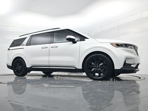 Certified 2024 Kia Carnival SX Prestige image 37