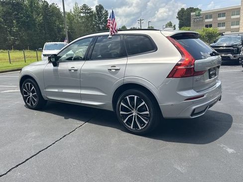Used 2025 Volvo XC60 B5 Plus AWD/4WD image 6