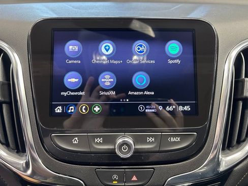 Used 2024 Chevrolet Equinox Premier AWD/4WD image 18
