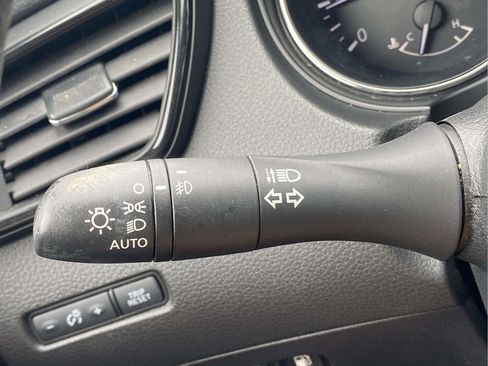 Used 2018 Nissan Rogue SL AWD/4WD image 20