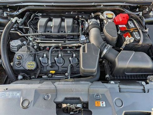 Used 2018 Ford Taurus Limited FWD image 25