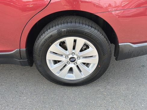 Used 2019 Subaru Outback 2.5i Premium AWD/4WD image 25