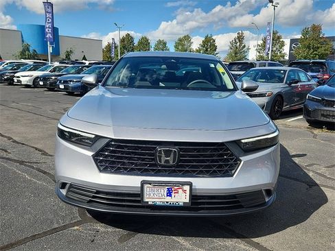 Used 2024 Honda Accord EX image 2