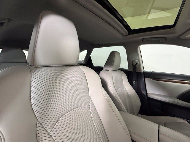 Used 2020 Lexus RX 350L FWD w/ Premium Package image 32