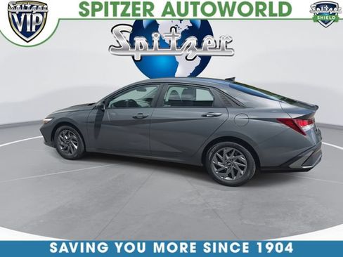 Used 2024 Hyundai Elantra SEL FWD image 7