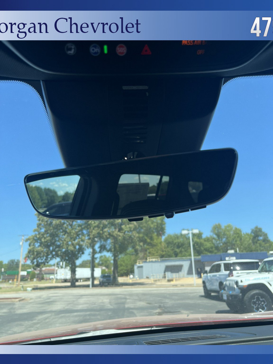 New 2027 Chevrolet Traverse LT w/ Sun and Wheel Package FWD image 11