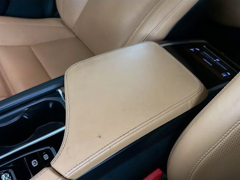 Used 2018 Volvo S90 T6 Inscription w/ Luxury Package image 18