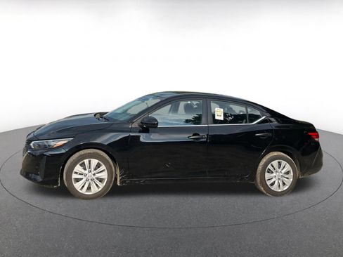 Used 2025 Nissan Sentra S FWD image 8