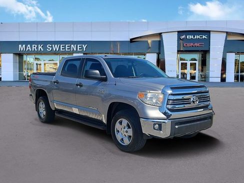 Used 2016 Toyota Tundra SR5 w/ TRD Off Road Package AWD/4WD image 3