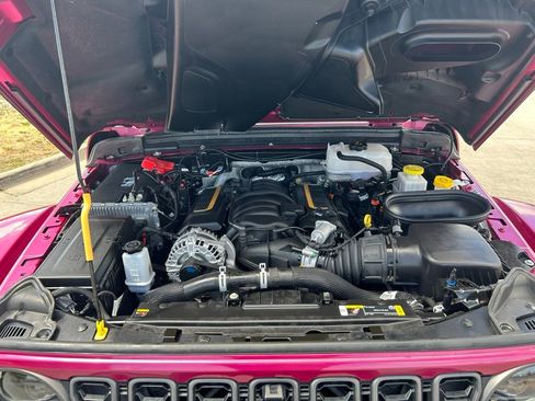 Used 2024 Jeep Wrangler Unlimited Rubicon 392 AWD/4WD image 33