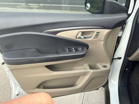 Used 2021 Honda Pilot EX-L image 18
