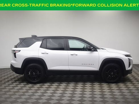 Used 2026 Chevrolet Equinox LT w/ Convenience Package II FWD image 13
