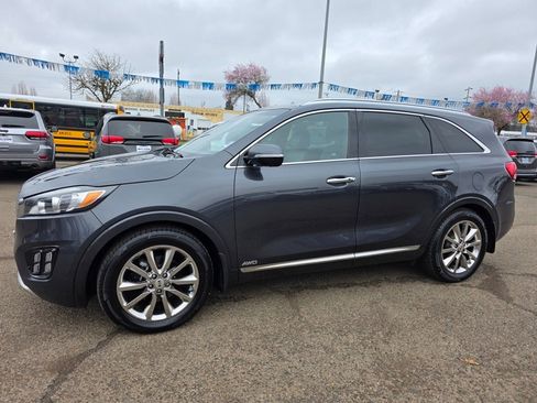 Used 2017 Kia Sorento SX image 35
