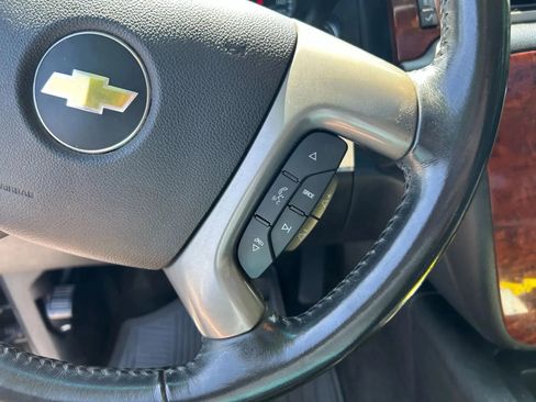 Used 2013 Chevrolet Avalanche LT AWD/4WD image 16