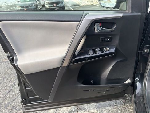 Used 2017 Toyota RAV4 Limited AWD/4WD image 13