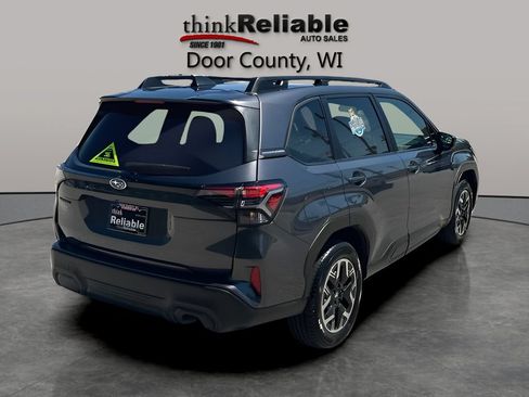 Used 2025 Subaru Forester Premium AWD/4WD image 5