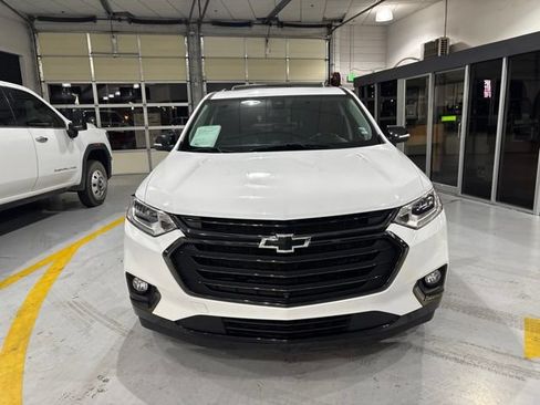 Used 2021 Chevrolet Traverse Premier w/ Redline Edition AWD/4WD image 3