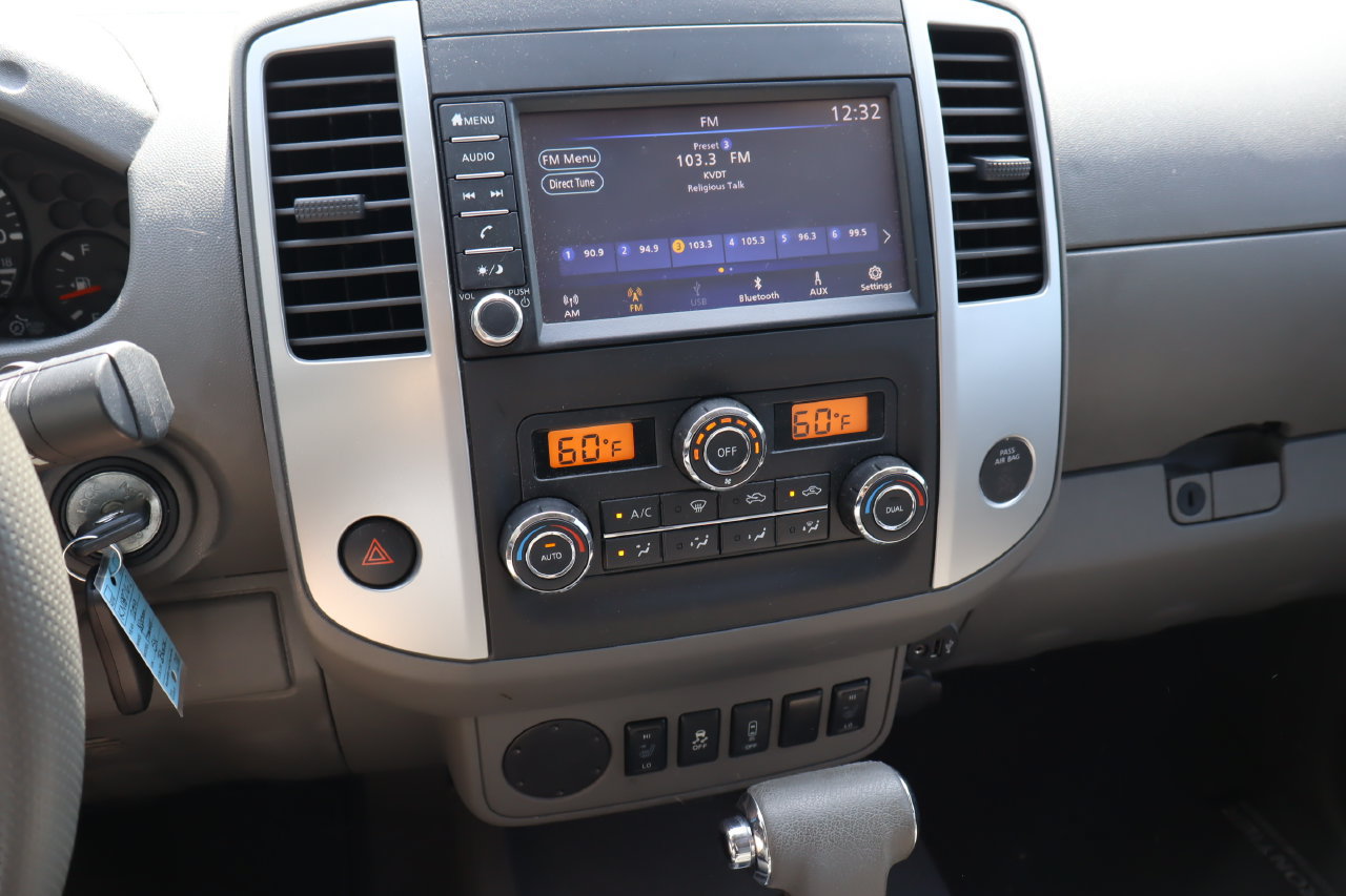 Used 2019 Nissan Frontier SV w/ Value Truck Package RWD image 6