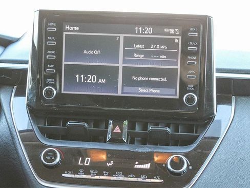 Used 2020 Toyota Corolla LE image 18