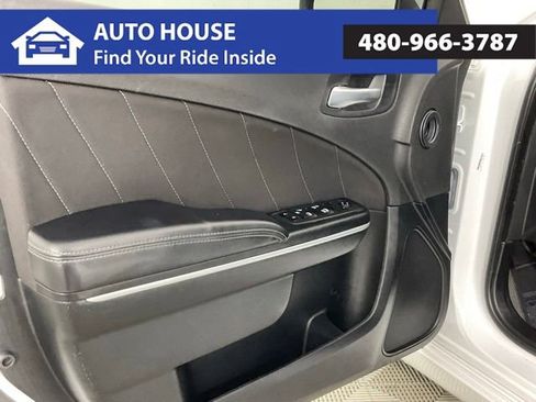 Used 2022 Dodge Charger SXT image 11