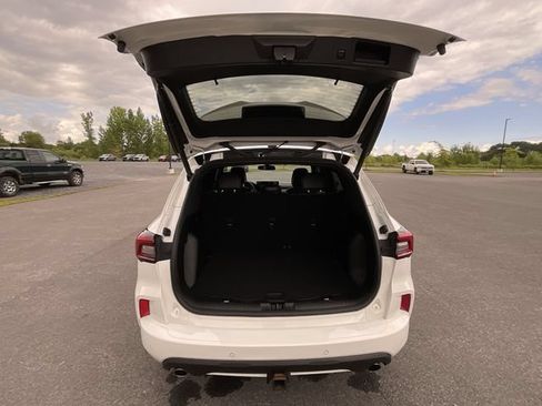 Certified 2023 Ford Escape ST-Line Elite w/ Premium Technology Package AWD/4WD image 24