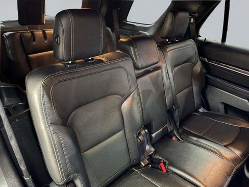 Used 2017 Ford Explorer Limited w/ Equipment Group 301A AWD/4WD image 74