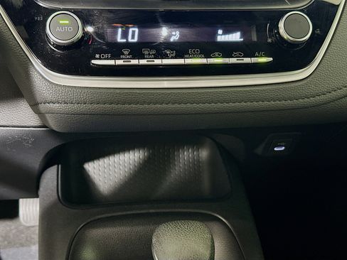 Used 2024 Toyota Corolla SE FWD image 23