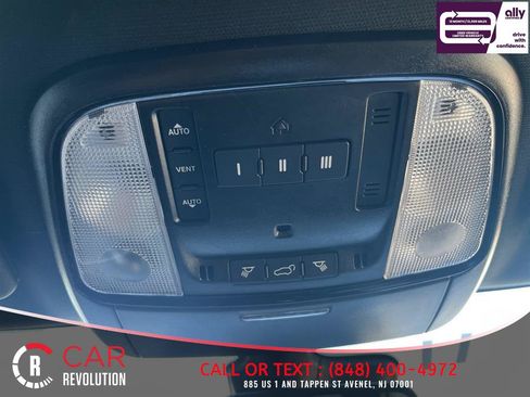 Used 2024 Dodge Durango GT RWD image 15