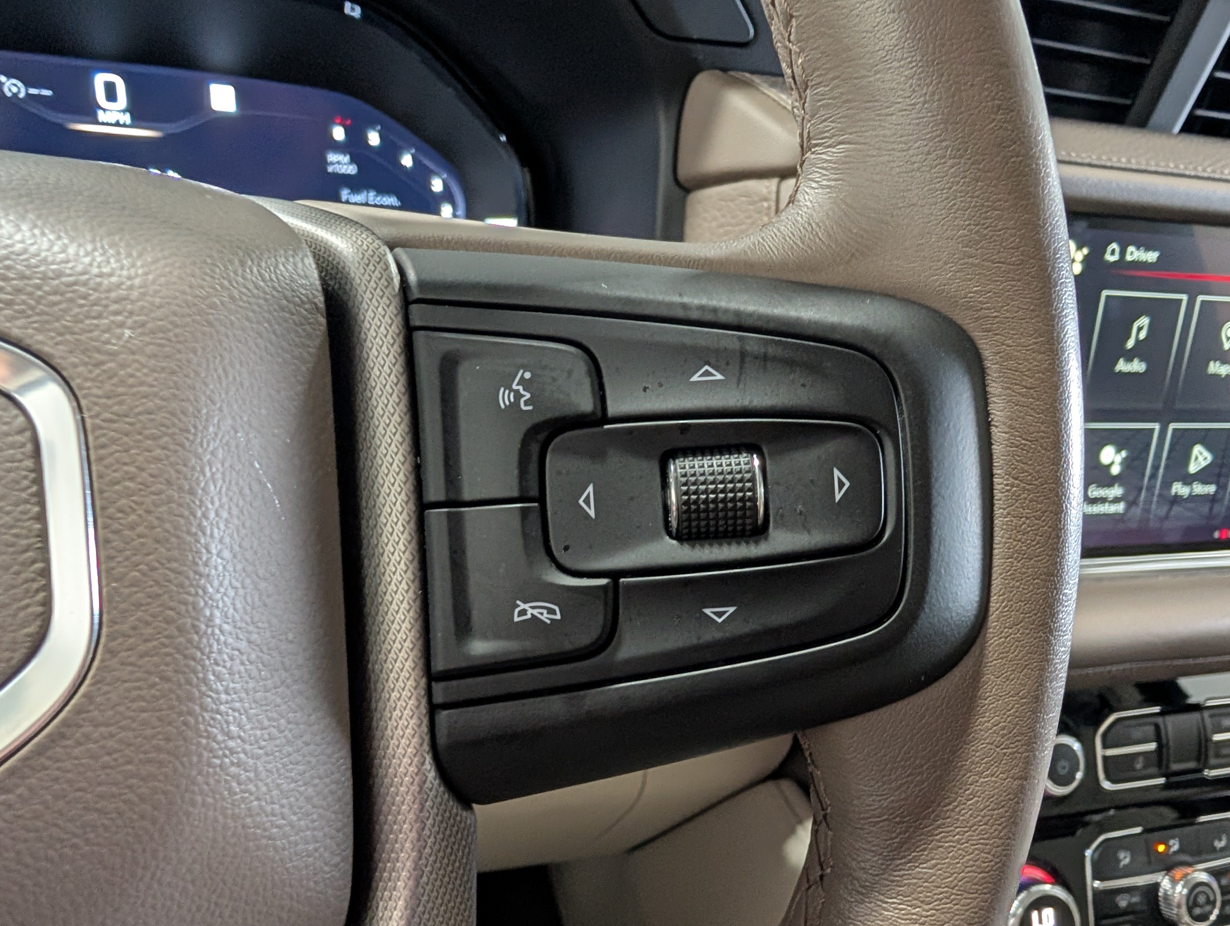Used 2022 GMC Yukon Denali AWD/4WD image 24