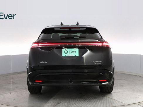 Used 2024 Nissan Ariya AWD image 13