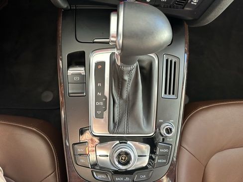 Used 2014 Audi A4 2.0T Premium image 29