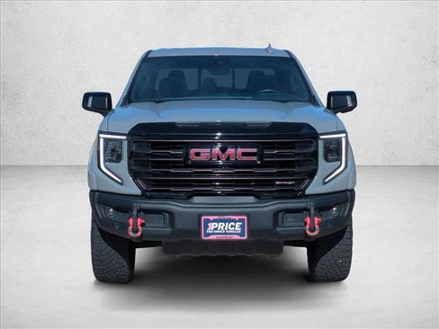 Used 2024 GMC Sierra 1500 AT4X image 2