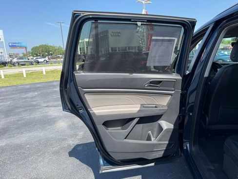 Used 2022 Volkswagen Atlas SEL R-Line image 20