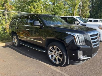 Used 2017 Cadillac Escalade Luxury