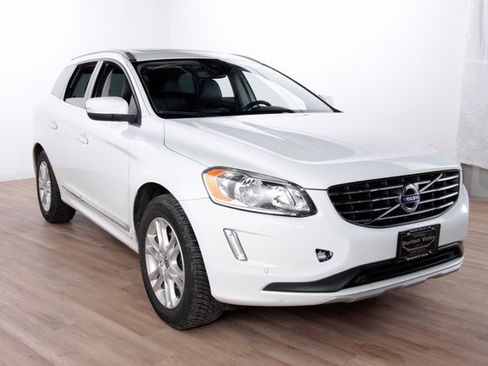 Used 2016 Volvo XC60 T5 Premier w/ Climate Package image 3