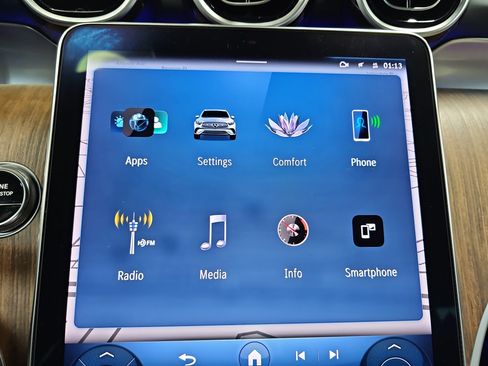 Used 2023 Mercedes-Benz GLC 300 image 24