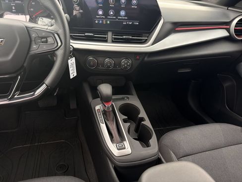 Used 2024 Chevrolet Trax RS w/ Driver Confidence Package FWD image 15