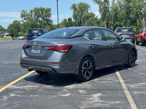 Used 2025 Nissan Sentra SV w/ Trunk Package FWD image 4