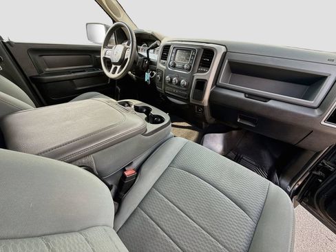 Used 2019 RAM 1500 Express w/ Wheel & Sound Group AWD/4WD image 31