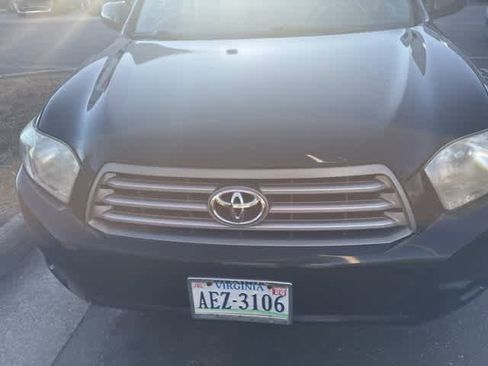 Used 2010 Toyota Highlander SE image 10