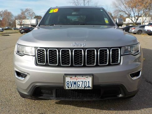 Used 2020 Jeep Grand Cherokee Laredo RWD image 2