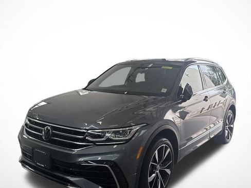 Used 2023 Volkswagen Tiguan SEL R-Line AWD/4WD image 3