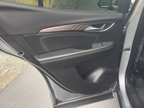 Used 2023 Buick Envision Avenir image 33