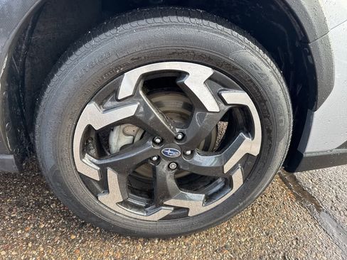 Used 2023 Subaru Crosstrek 2.5i Limited image 5