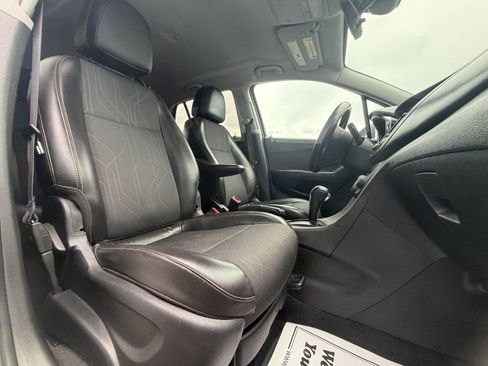 Used 2017 Chevrolet Trax LT w/ LT Convenience Package FWD image 24