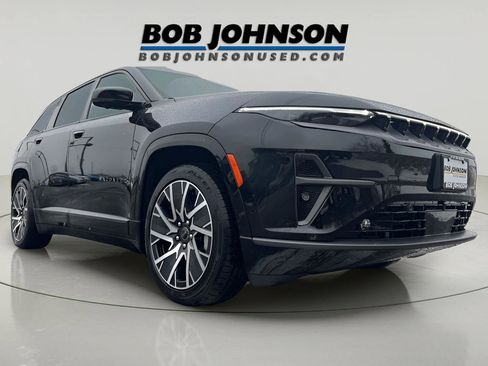 Used 2025 Jeep Wagoneer S Limited image 1