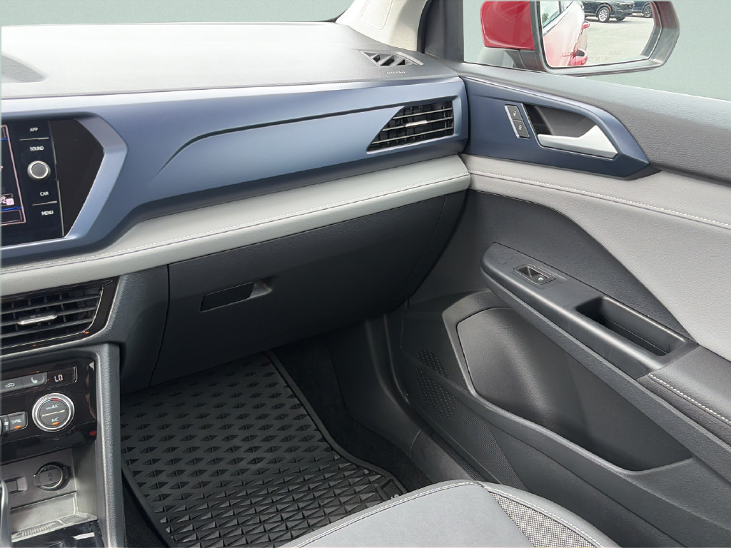 Used 2024 Volkswagen Taos SE FWD image 14